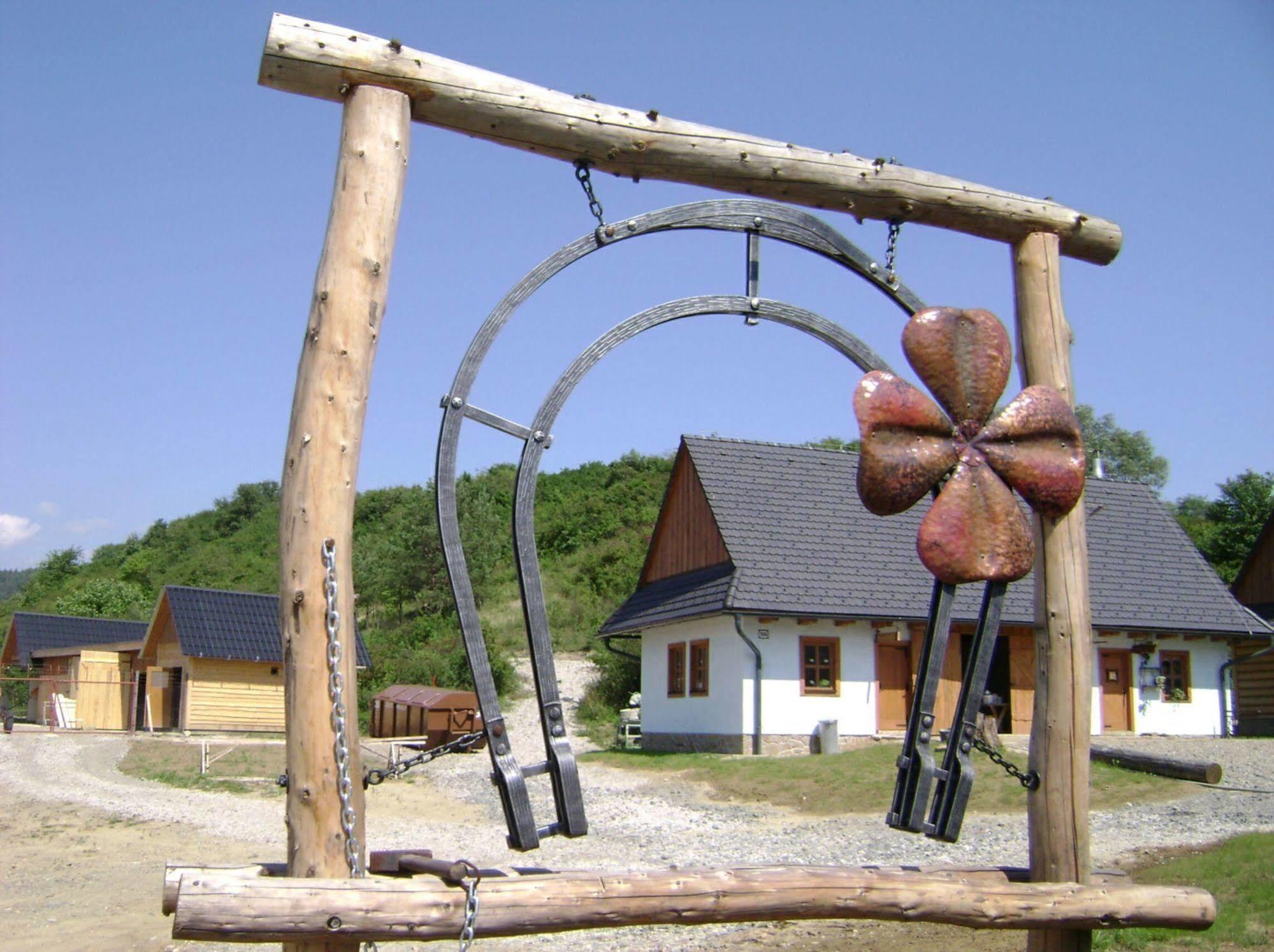 Wellness Pension & Salas Saris Park Preszów Zewnętrze zdjęcie
